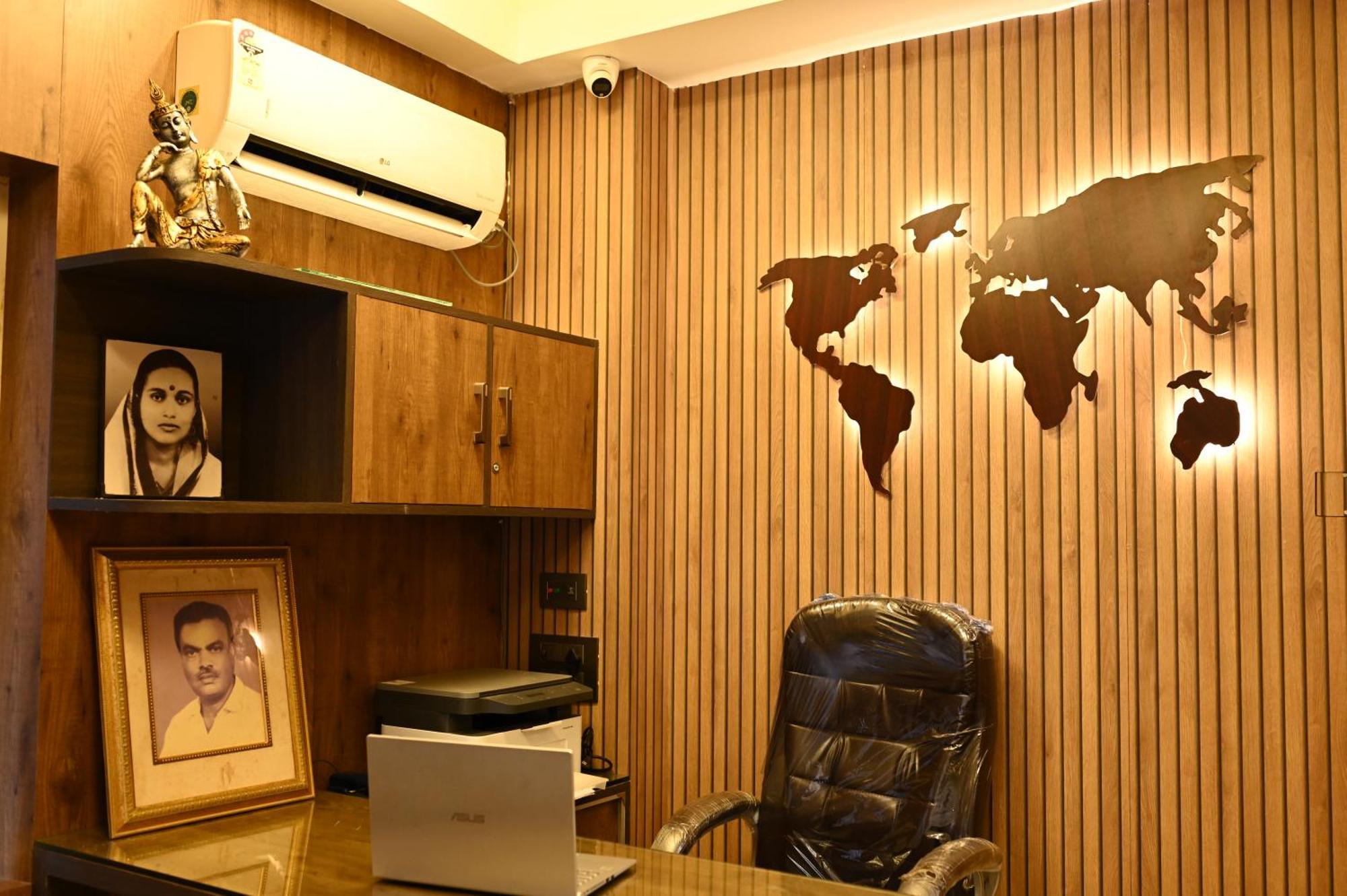 Mohar Residency Hotel Calcutta Eksteriør billede